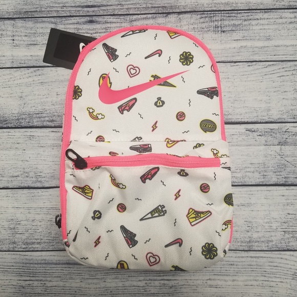 white nike lunch box